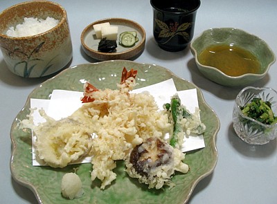 お昼のランチメニュー 菜の介 11 30 14 00 京都嵐山のグルメ処 おばんざい割烹 菜の介
